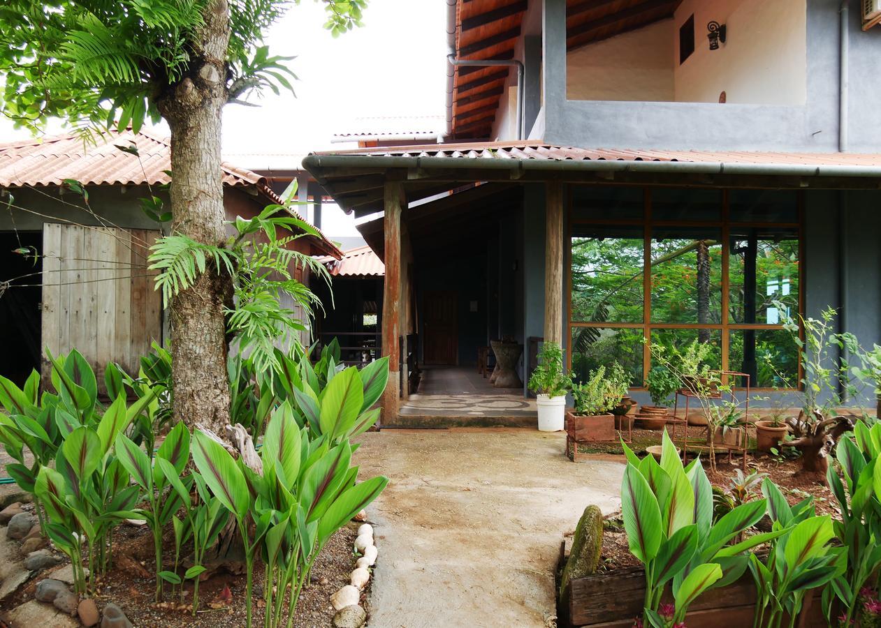 Punta Duarte Garden Inn Los Duarte エクステリア 写真