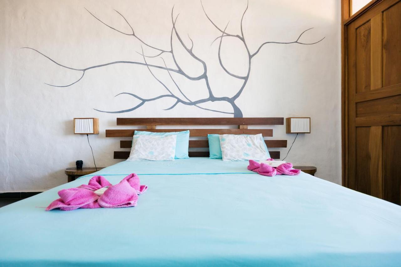 Punta Duarte Garden Inn Los Duarte エクステリア 写真